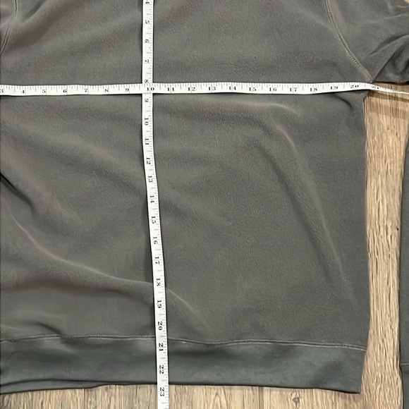 Vintage Disney Gray Hoodie Mickey Minnie Mouse Fleece Gray Disneyland World KISS - Picture 8 of 10